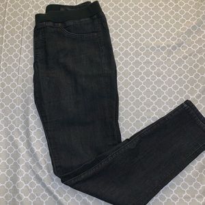 AG pull on skinny jeans